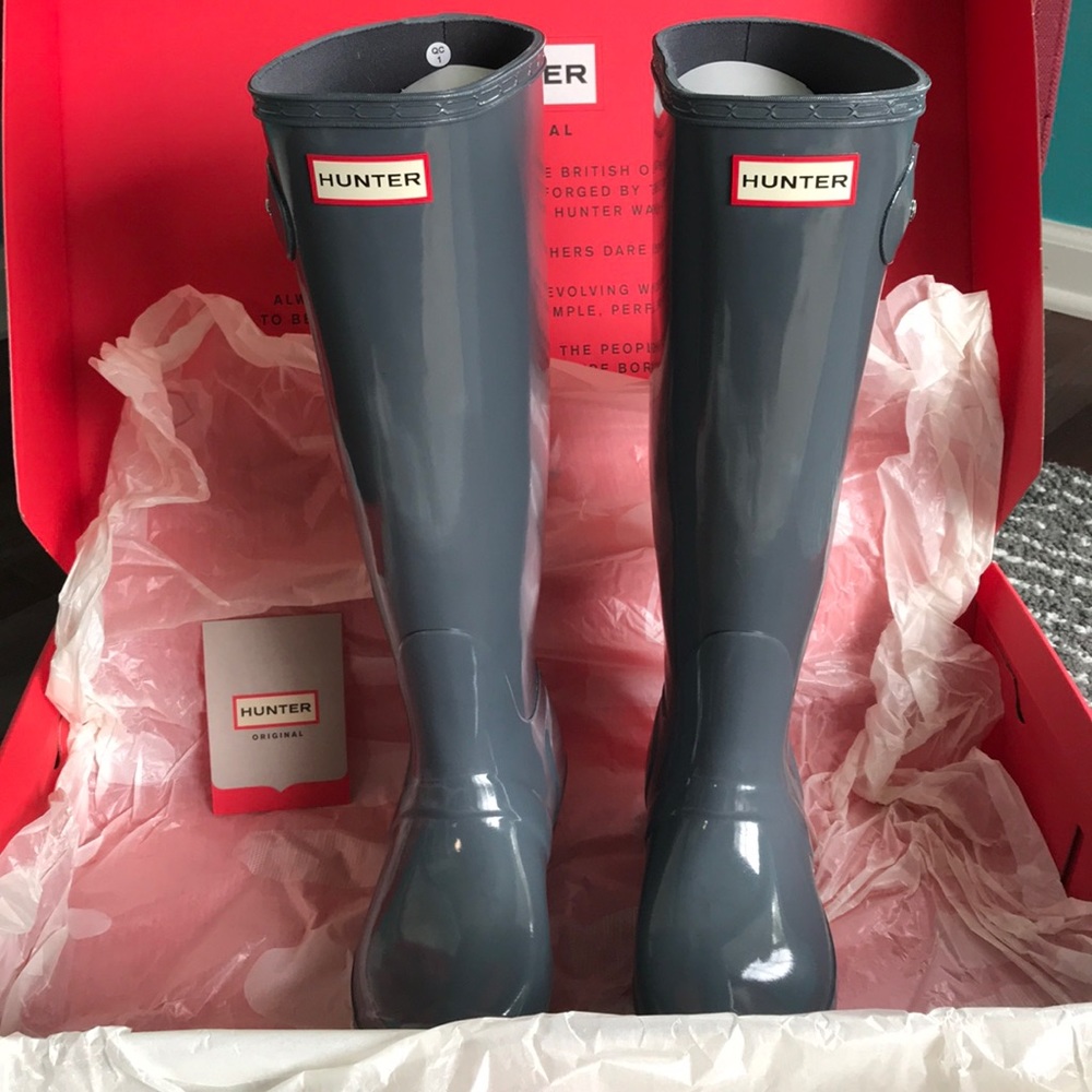 NIB tall Hunter rain boots - Picture 2 of 8